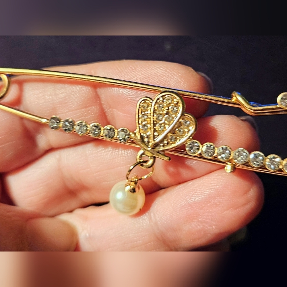 Safety Pin Design Collection - Picture 9 of 12